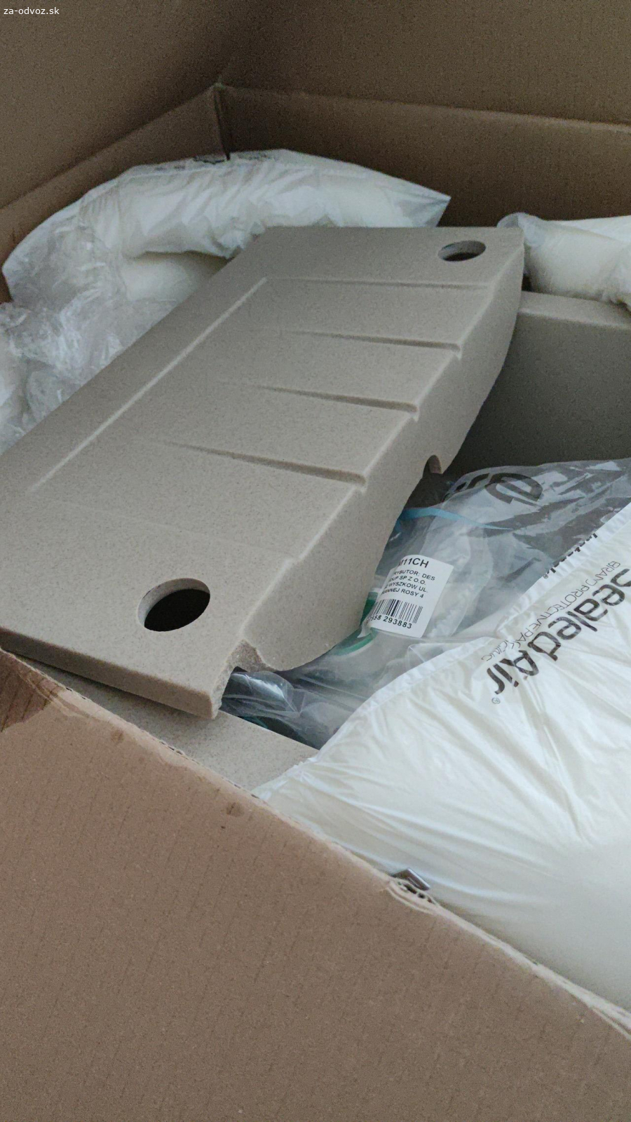 darujem rozbitý granitovy dres