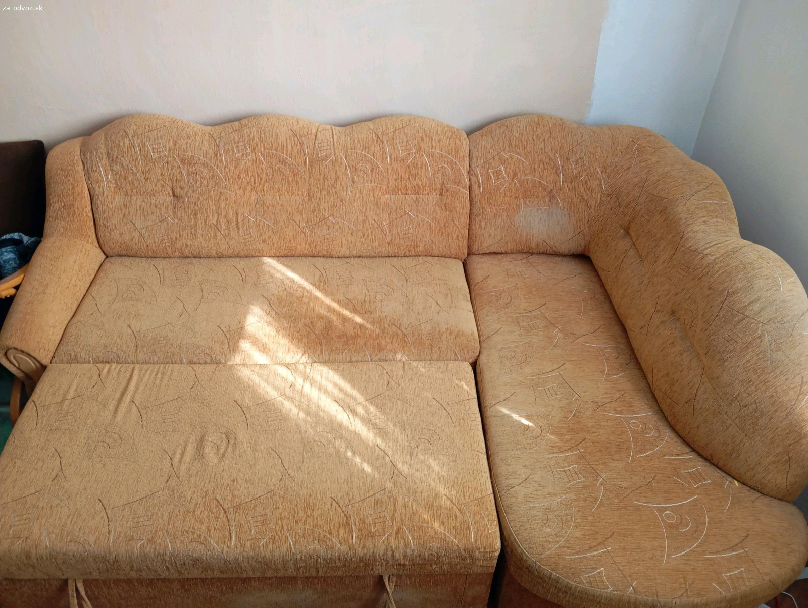 Darujem rozkladaciu sedačku