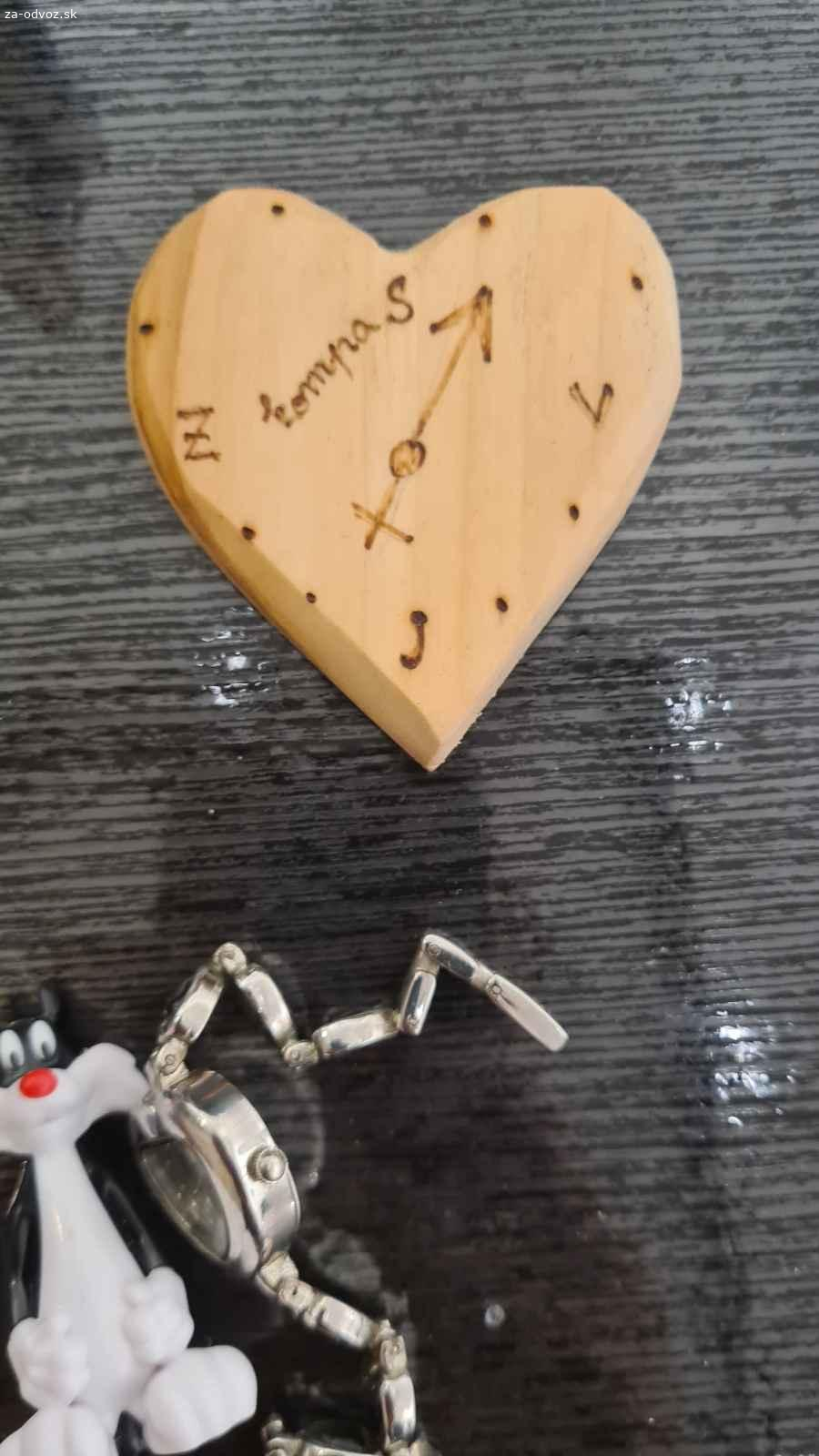 Darujem rôzne náboženské predmety