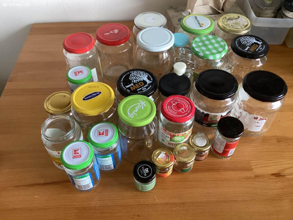 Darujem rôzne sklenené fľaše vid foto