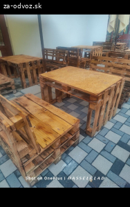 Darujem sedačky stoly z palet