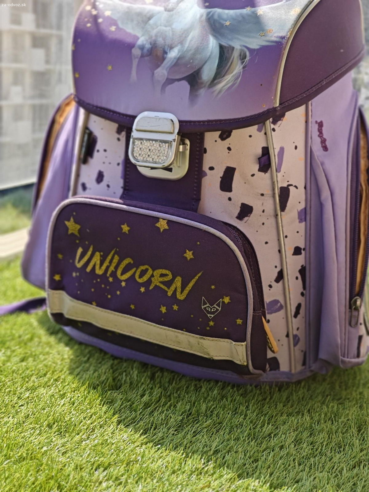 Darujem školskú tašku