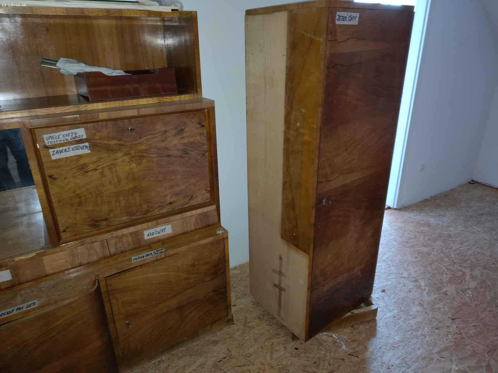 Darujem skrine za odvoz