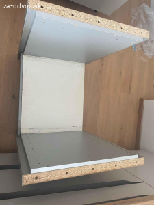 Darujem skrinku na varnu dosku a ruru