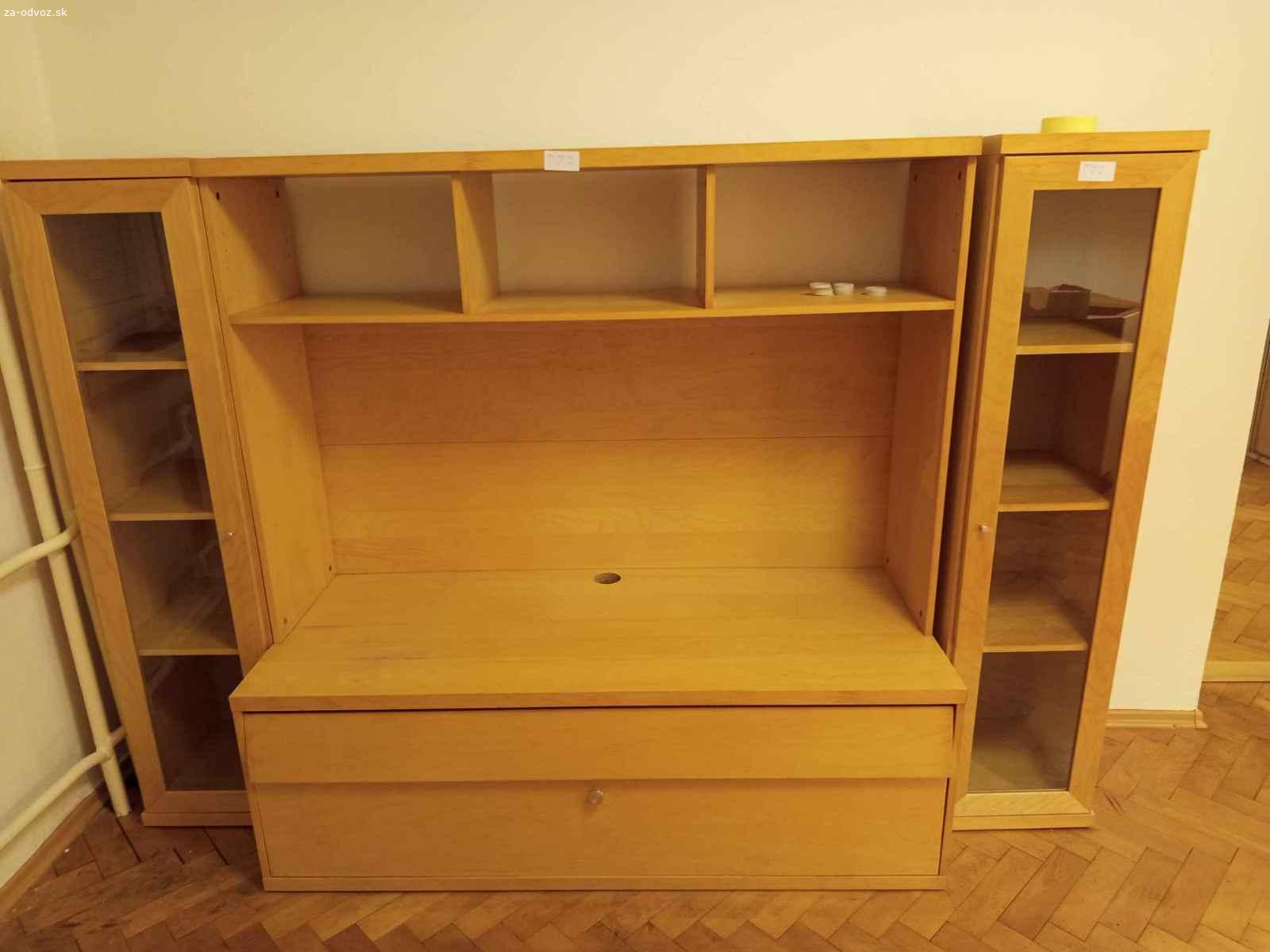 Darujem skriňu za odvoz