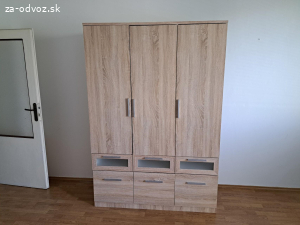 Darujem skrinu za odvoz