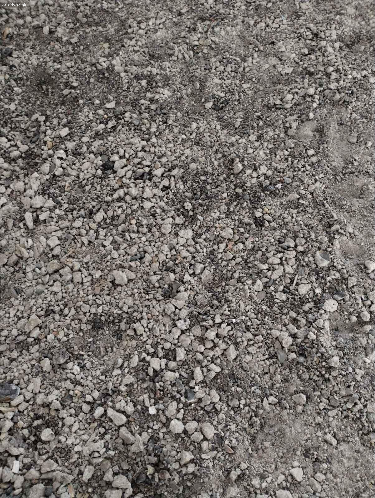 Darujem škváru za odvoz