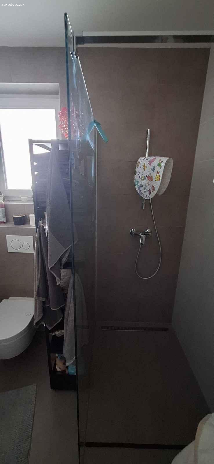 Darujem sprchovú zástenu walk-in