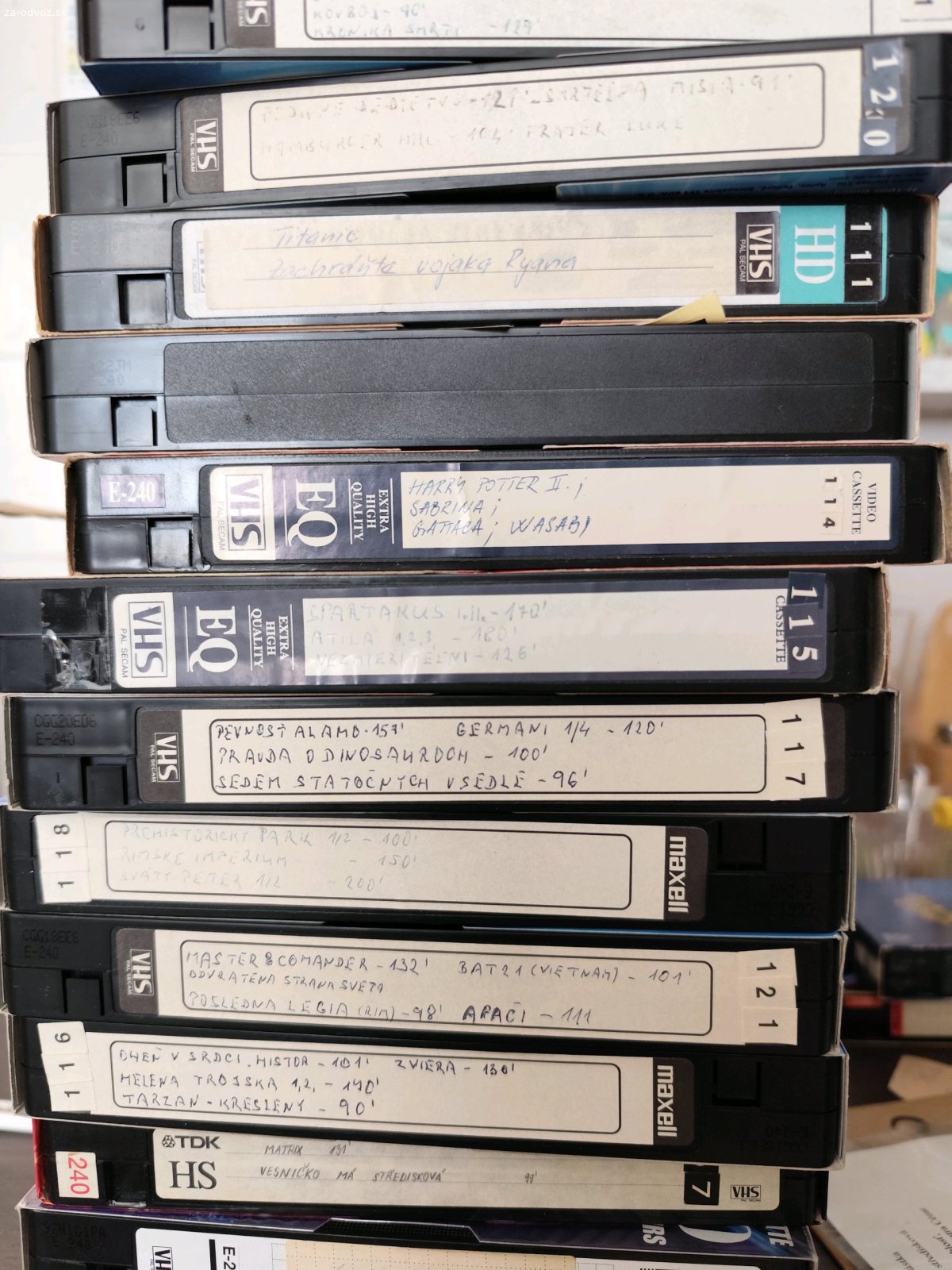 Darujem staré VHS kazety. 50 ks. Rôzne filmové žánre.
Len osobný odber.