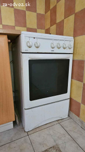 Darujem starší plynový sporák