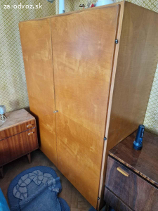 Darujem staršie skrine