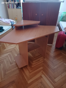 Darujem stol pisaci