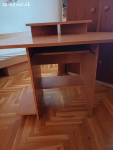 Darujem stol pisaci