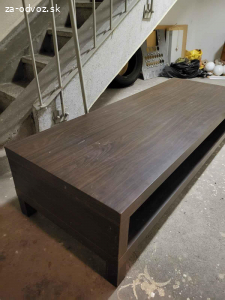 Darujem stolík pod televízor