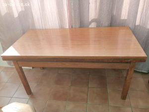 Darujem stolik