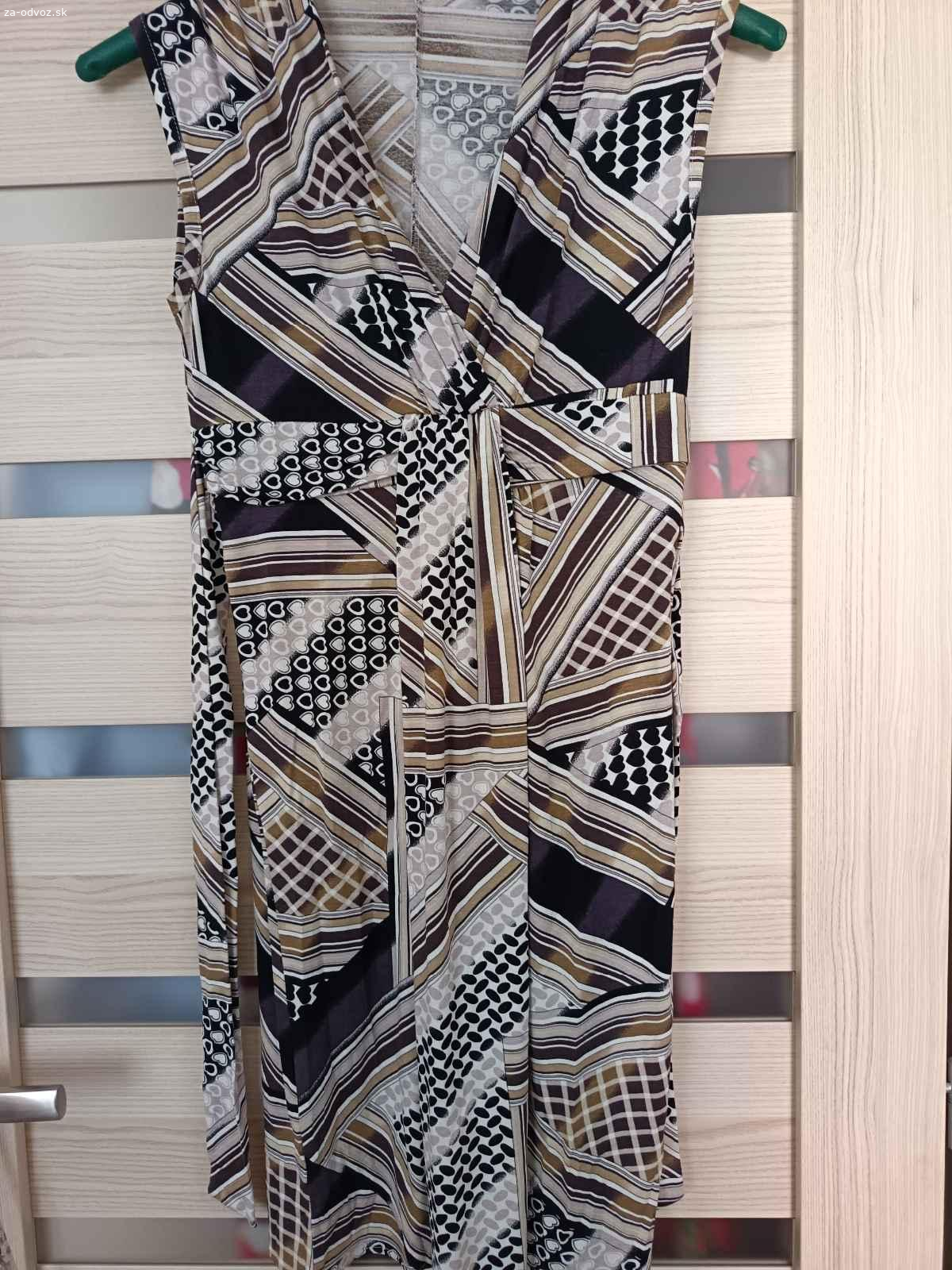 Darujem tehotenské letné šaty c.38