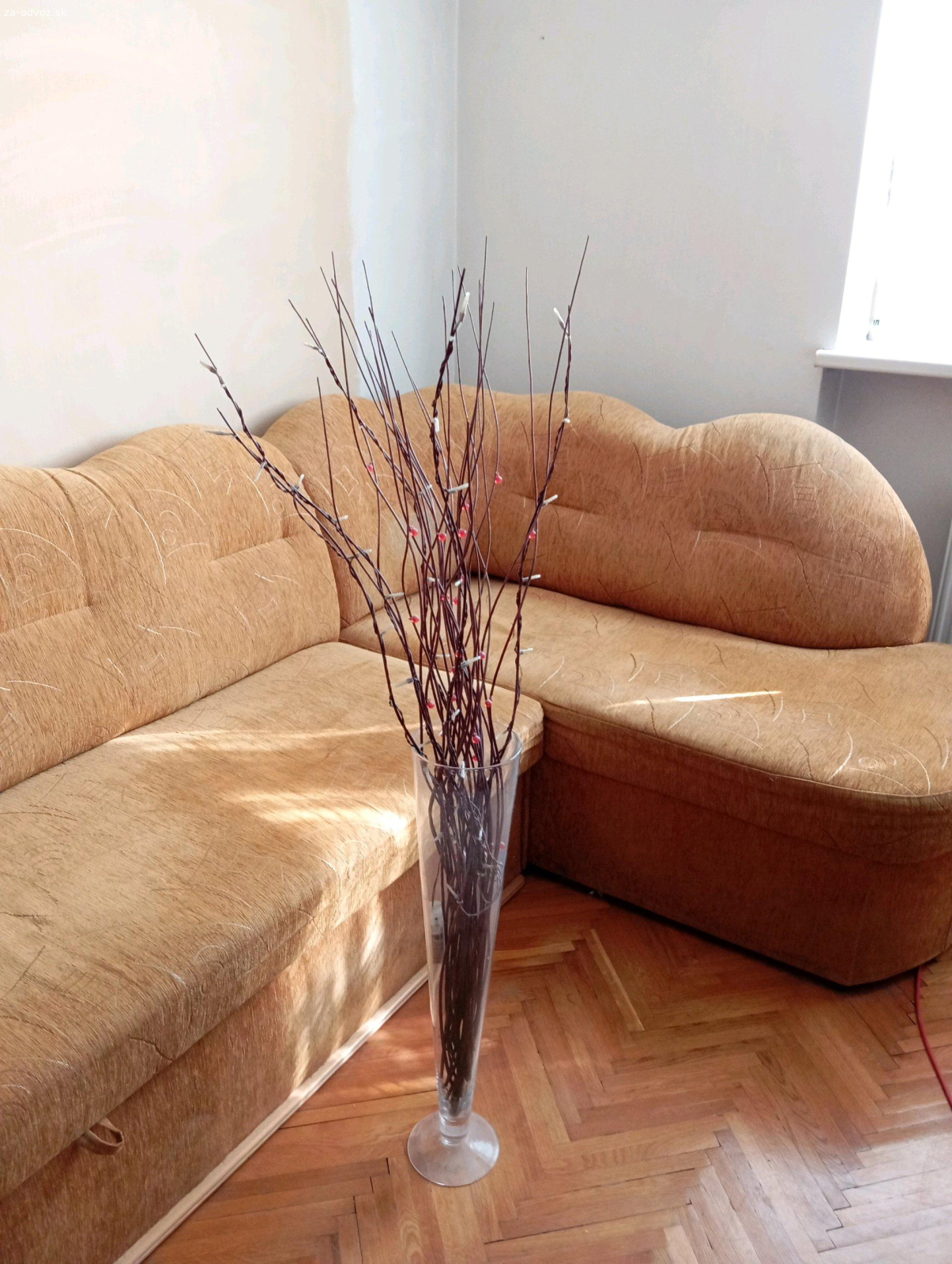 Darujem vázu s dekoráciou