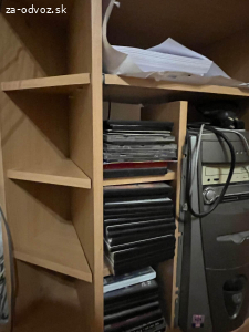 Darujem veľký rohový písací stôl