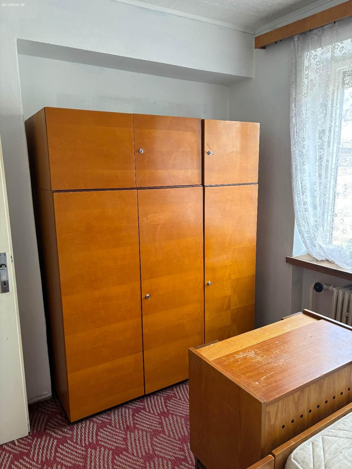 Darujem všetko za odvoz Chtelnica