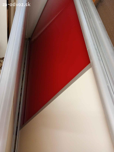 Darujem vstavanú skrinu