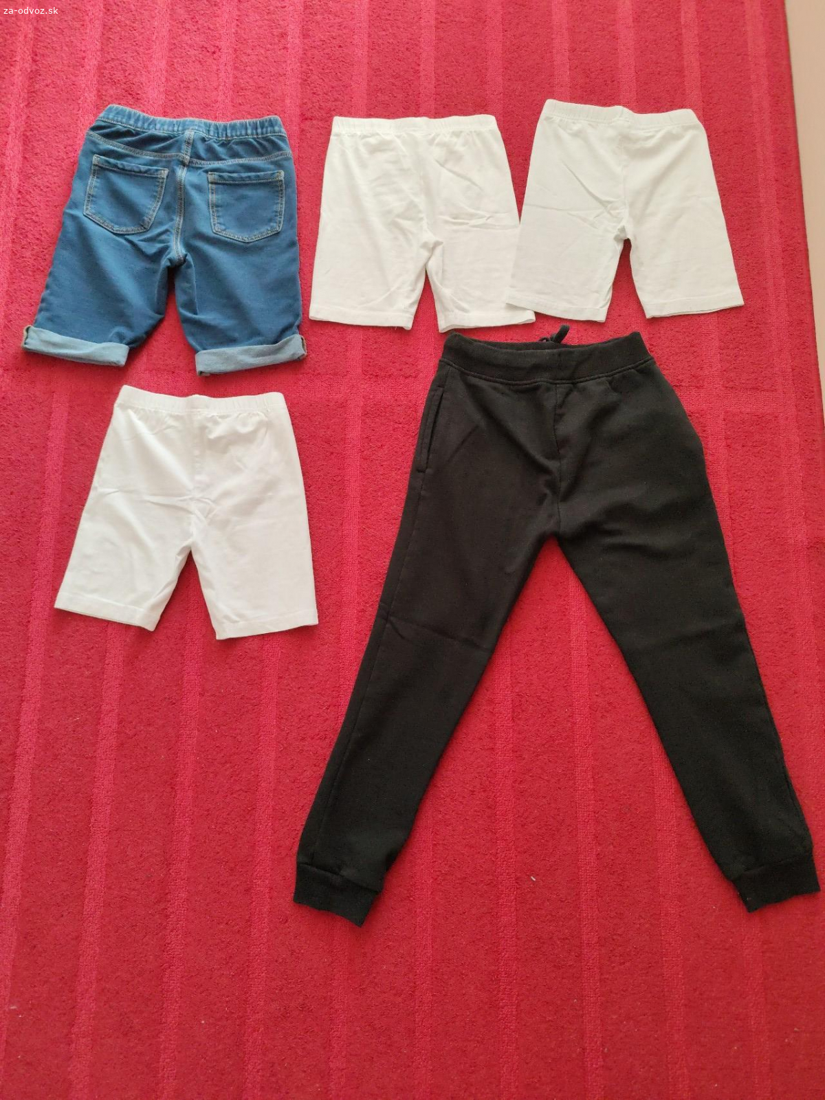 Darujem za odvoz det. oblečenie