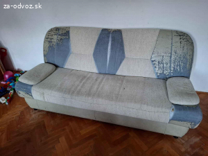 Darujem za odvoz pohovku.