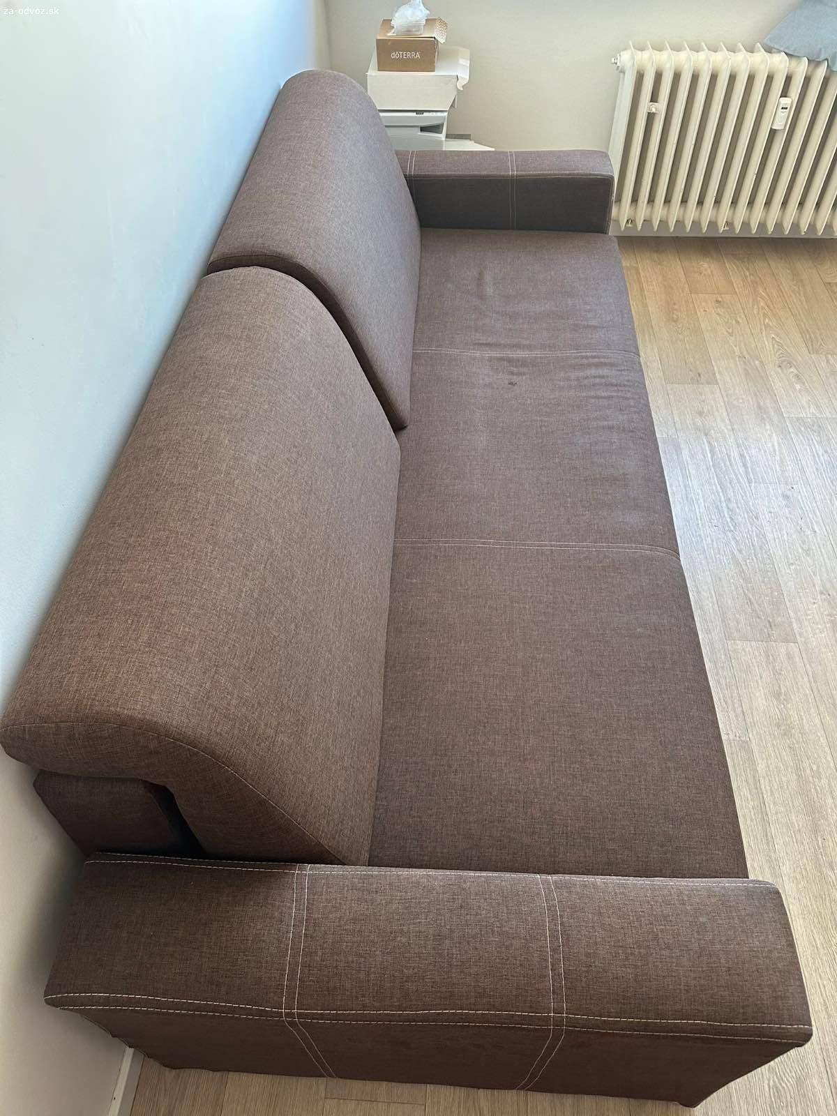 Darujem za odvoz hnedý gauč