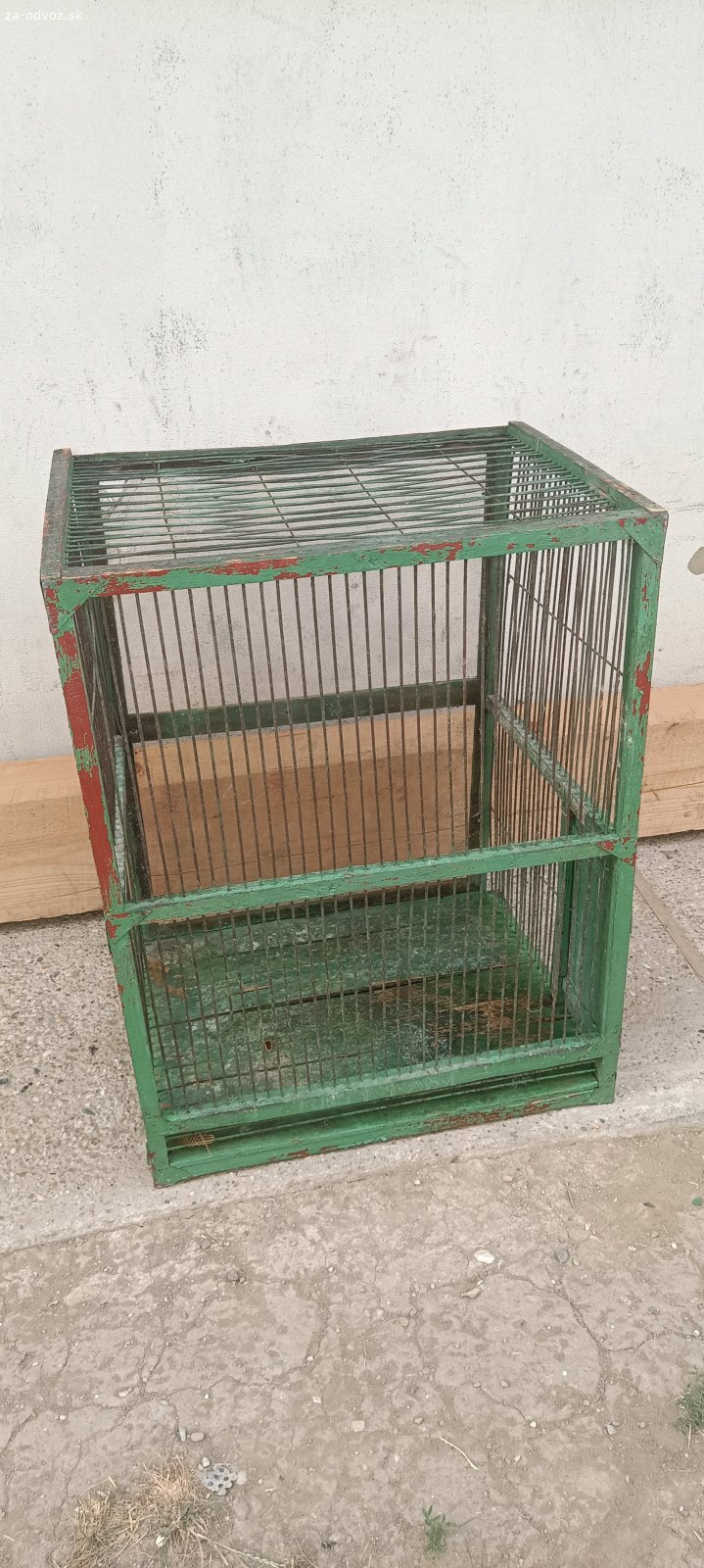 Darujem za odvoz klietku pre zvierat. Darujem za odvoz staršiu ale funkčnú klietku pre zvieratá. Možno niekomu ešte poslúži. Má na spodu jedny otváracie dvierka. viď foto. Rozmery klieky V85 Š65 H50 CM.
Osobný odber, neposielam. Lokalita. Trstín, TT