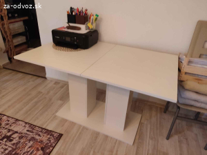 Darujem za odvoz stôl a stoličky