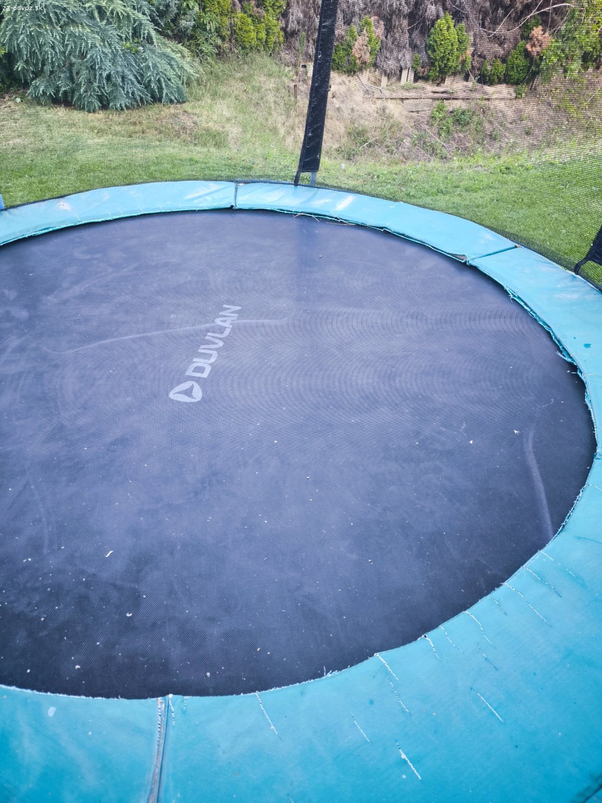 Darujem za odvoz trampolinu pouzitu. Darujem za odvoz, kto pride tak berie.