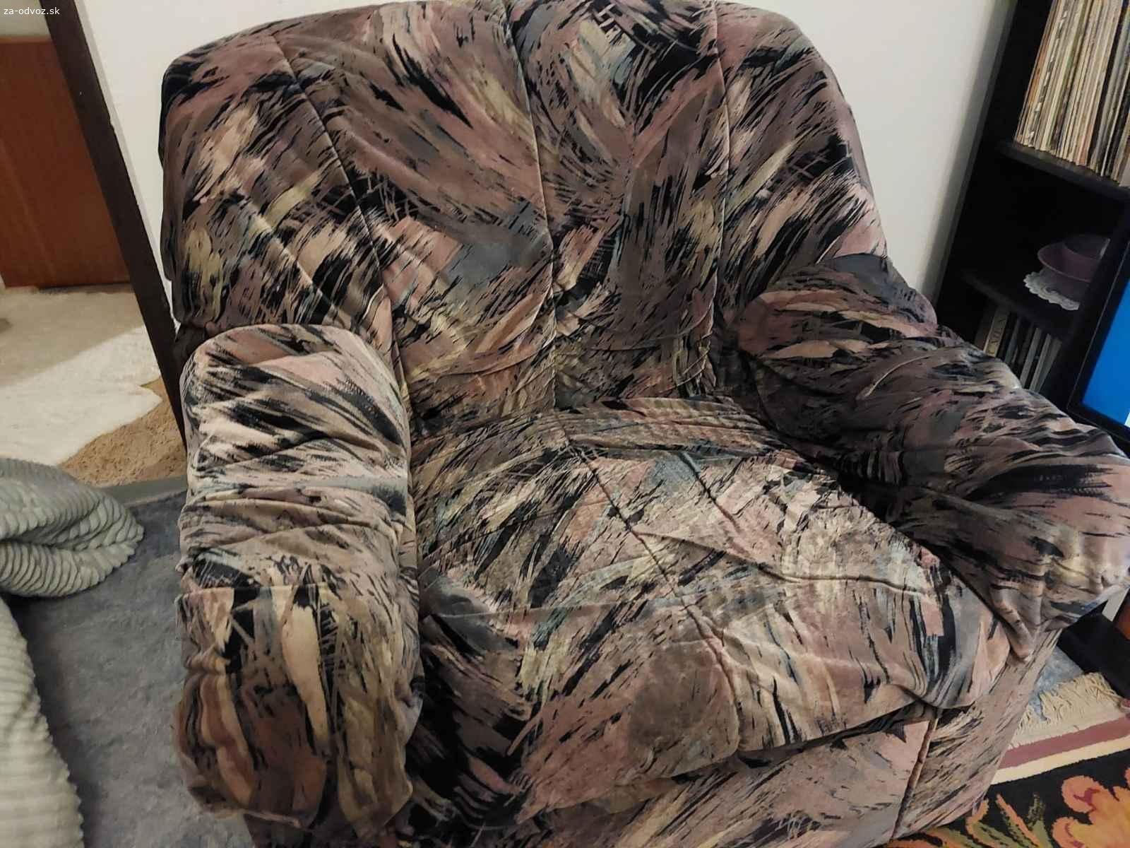 Darujem za odvoz zachovalou sedacku