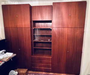 Darujem zachovalú obývačkovú stenu