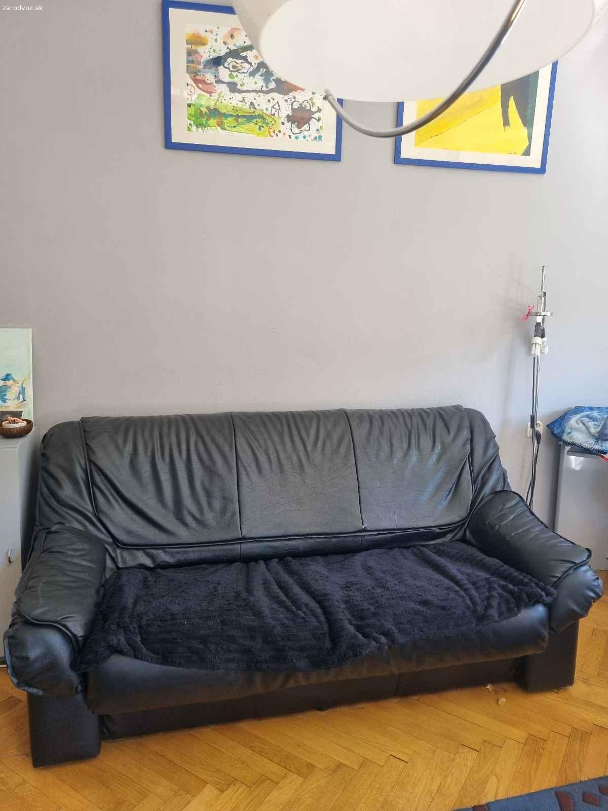 Darujeme rozťahovaciu koženkovú sedačku