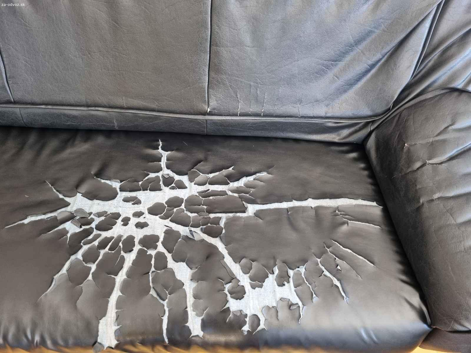 Darujeme rozťahovaciu koženkovú sedačku