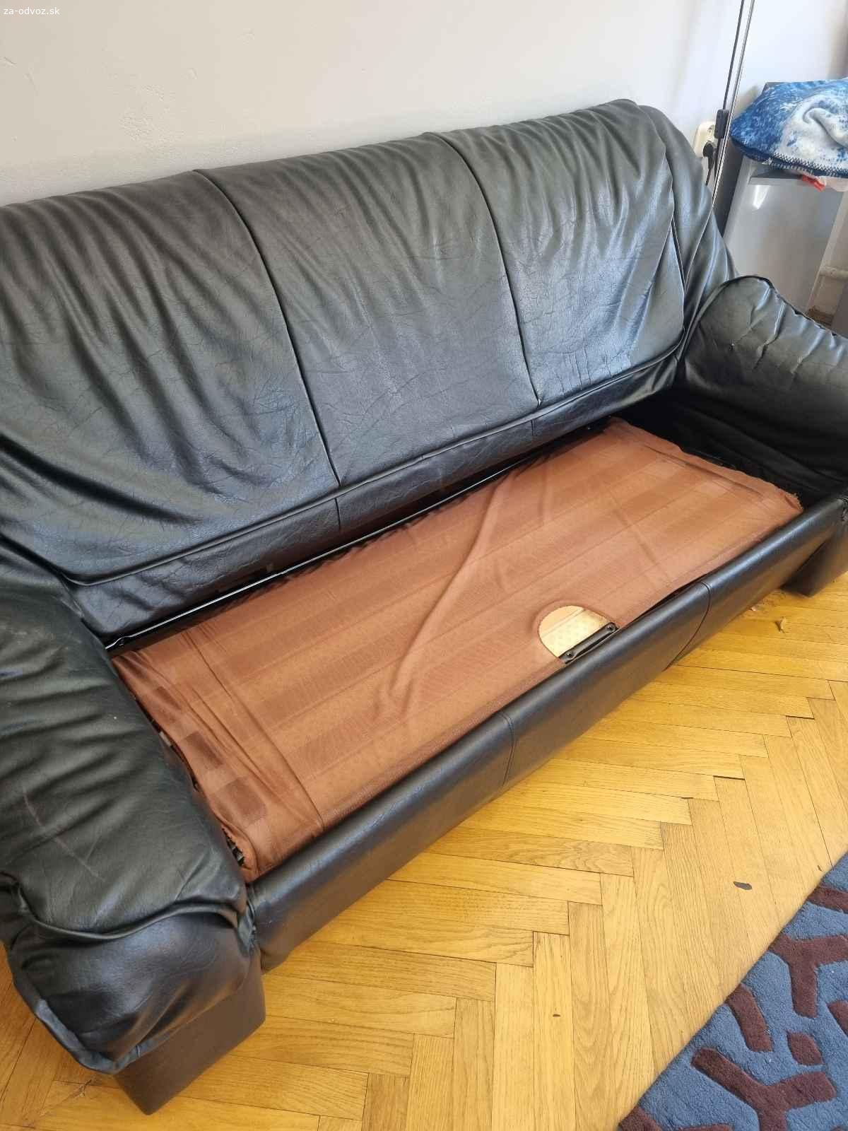 Darujeme rozťahovaciu koženkovú sedačku