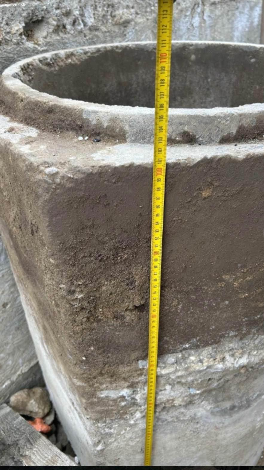 Darujeme za odvoz zelezne nosniky a skruzu