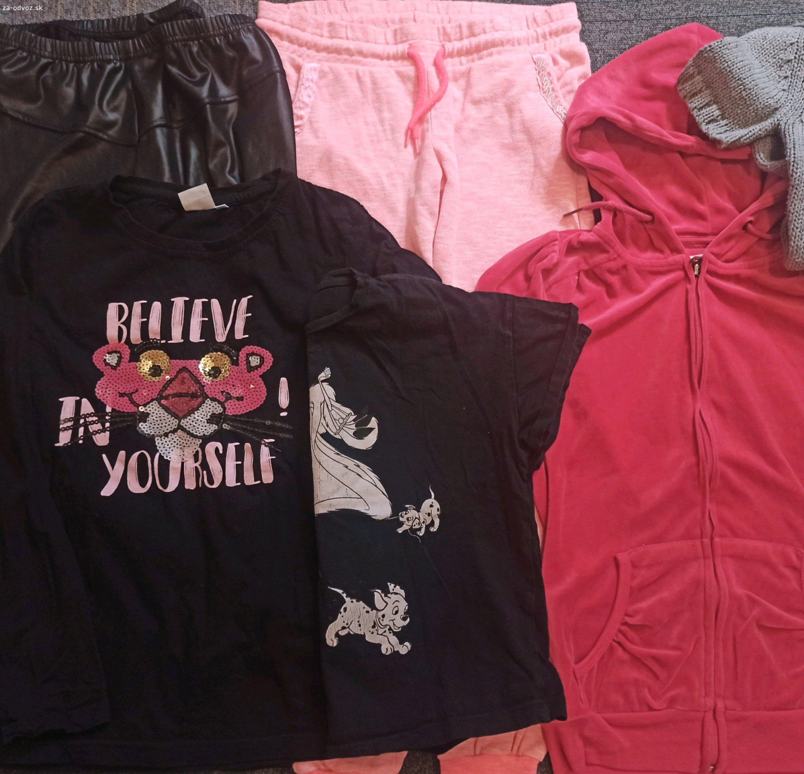 Dievčenské oblečenie