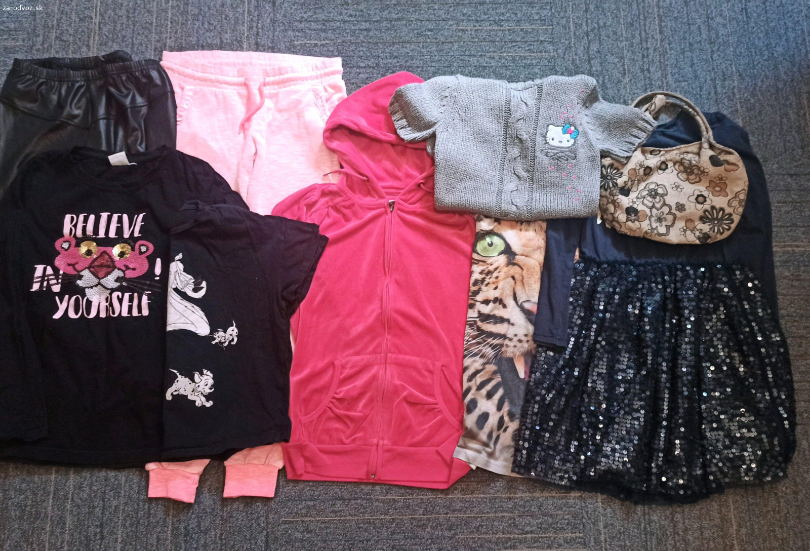 Dievčenské oblečenie