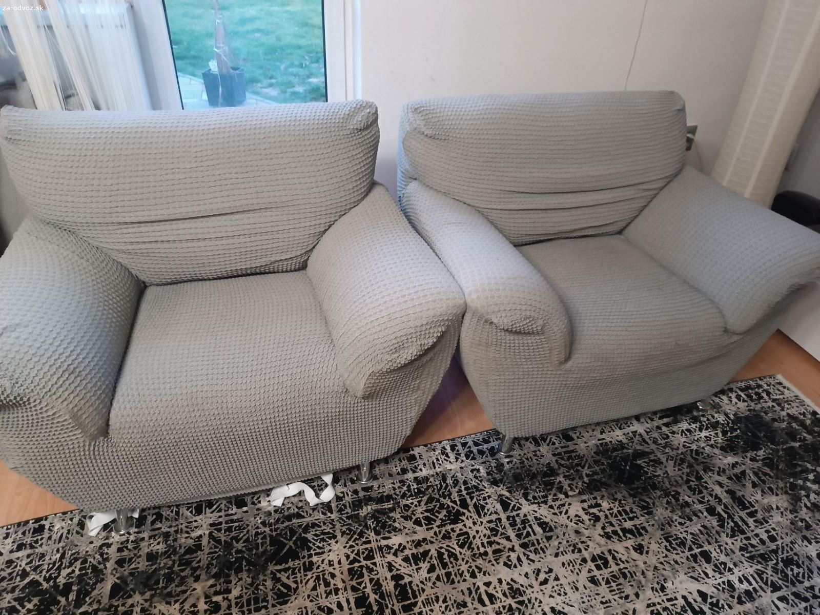 Darujem dve kreslá za odvoz