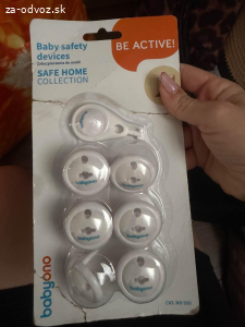 Dve tasky detského oblecenia