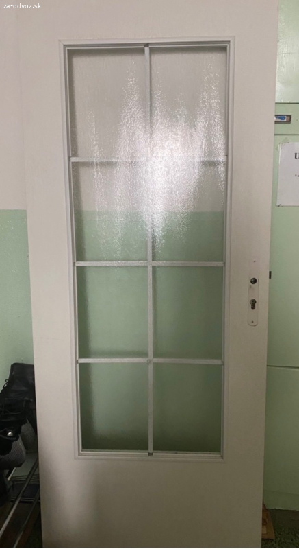 Dvoje dvere