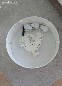 Funkcna stropna lampa ikea