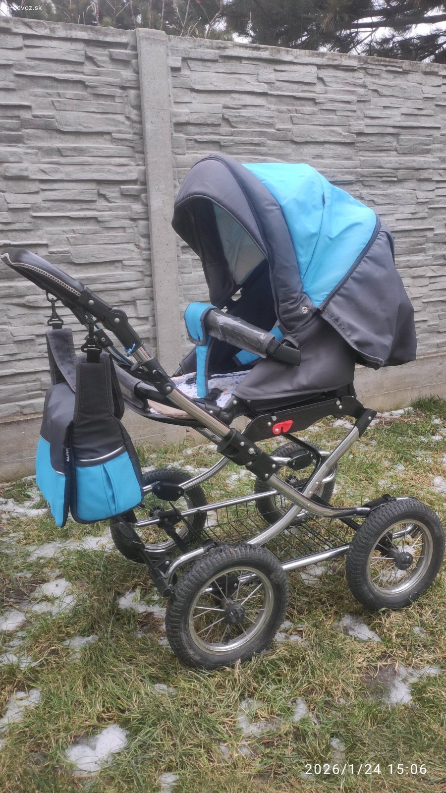 Kočiar 3v1. Za odvoz zachovalý, čistý kočík, plne funkčný. Súčasťou výbavy je aj škrupinka do auta, pršiplášť...
