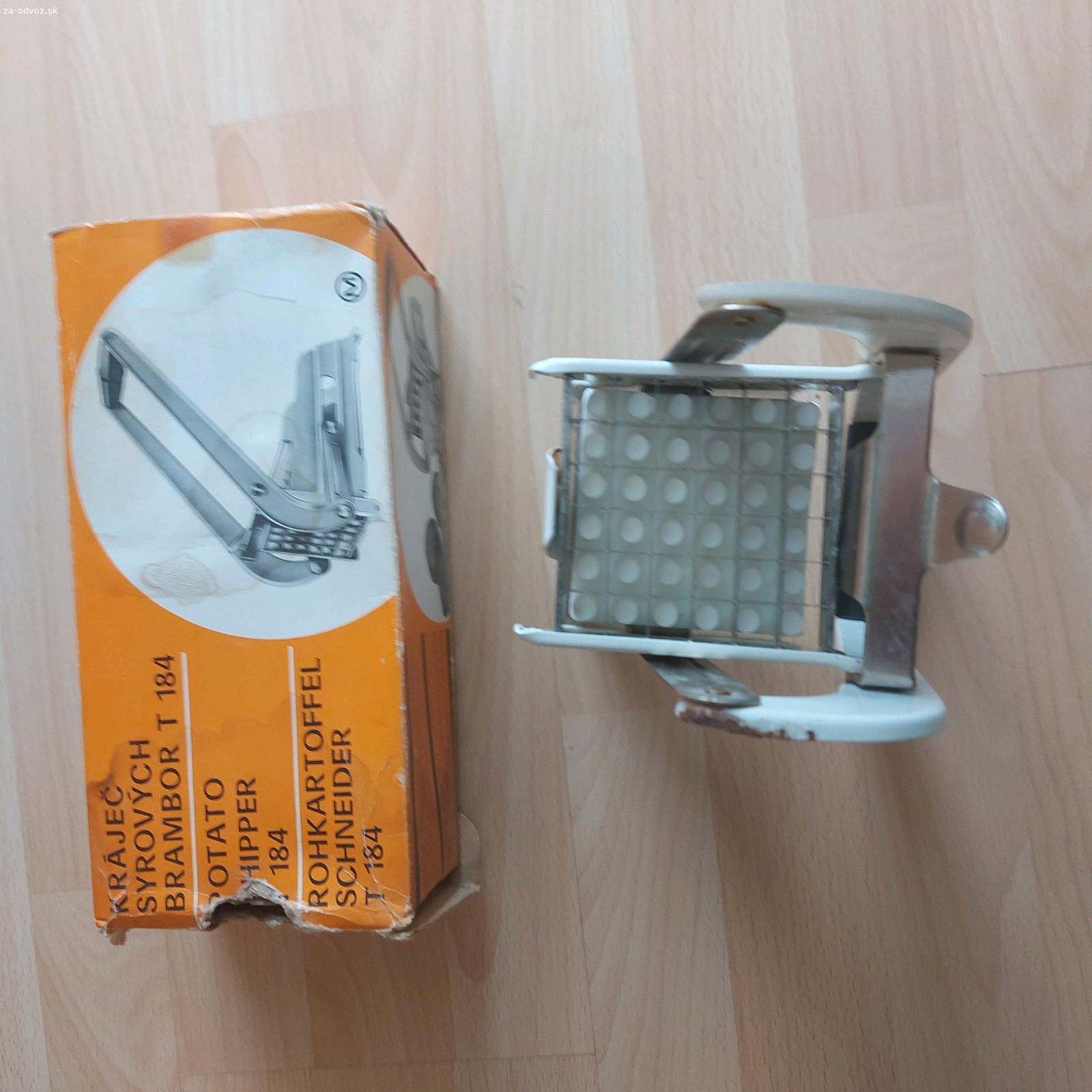 Krajac zemiakov na hranolky