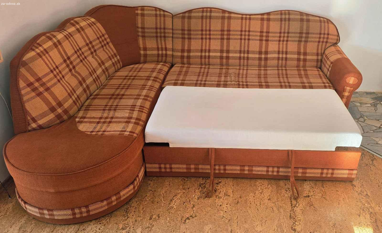 Krásna rozkladacia sedačka