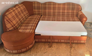 Krásna rozkladacia sedačka