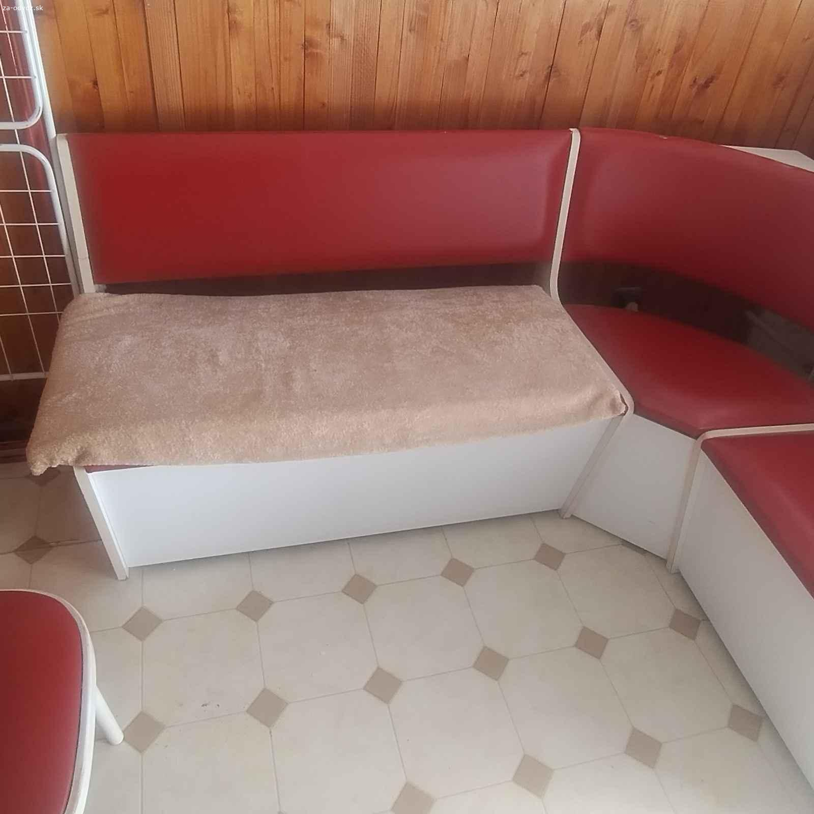 Lavica, stôl a stoličky