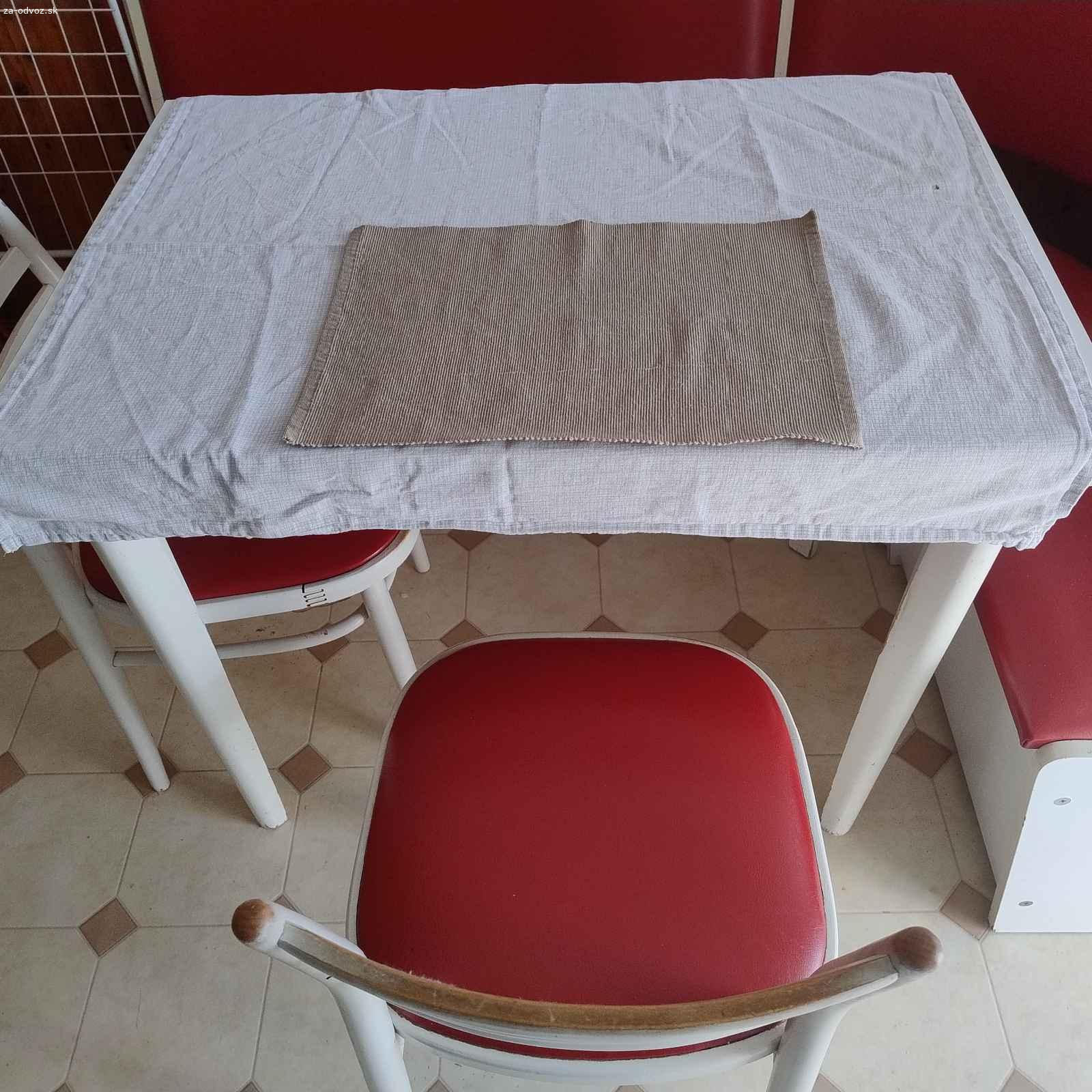 Lavica, stôl a stoličky