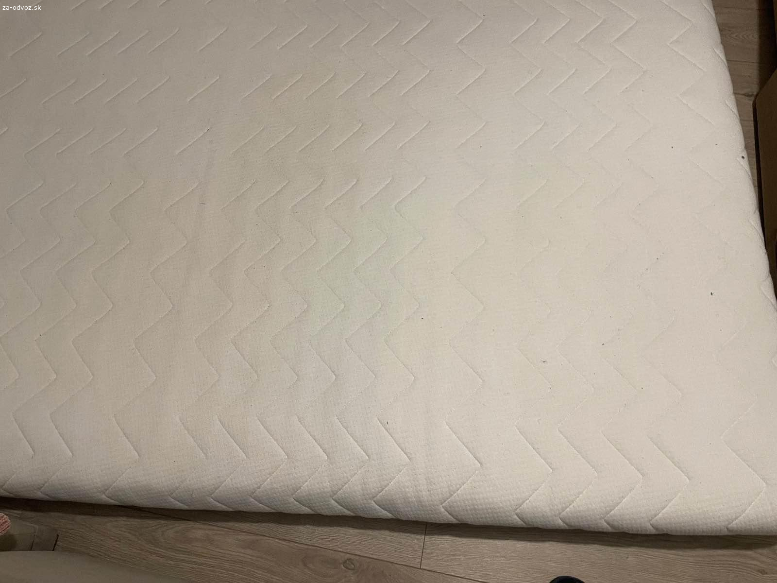 matrac 140x200 výborný stav