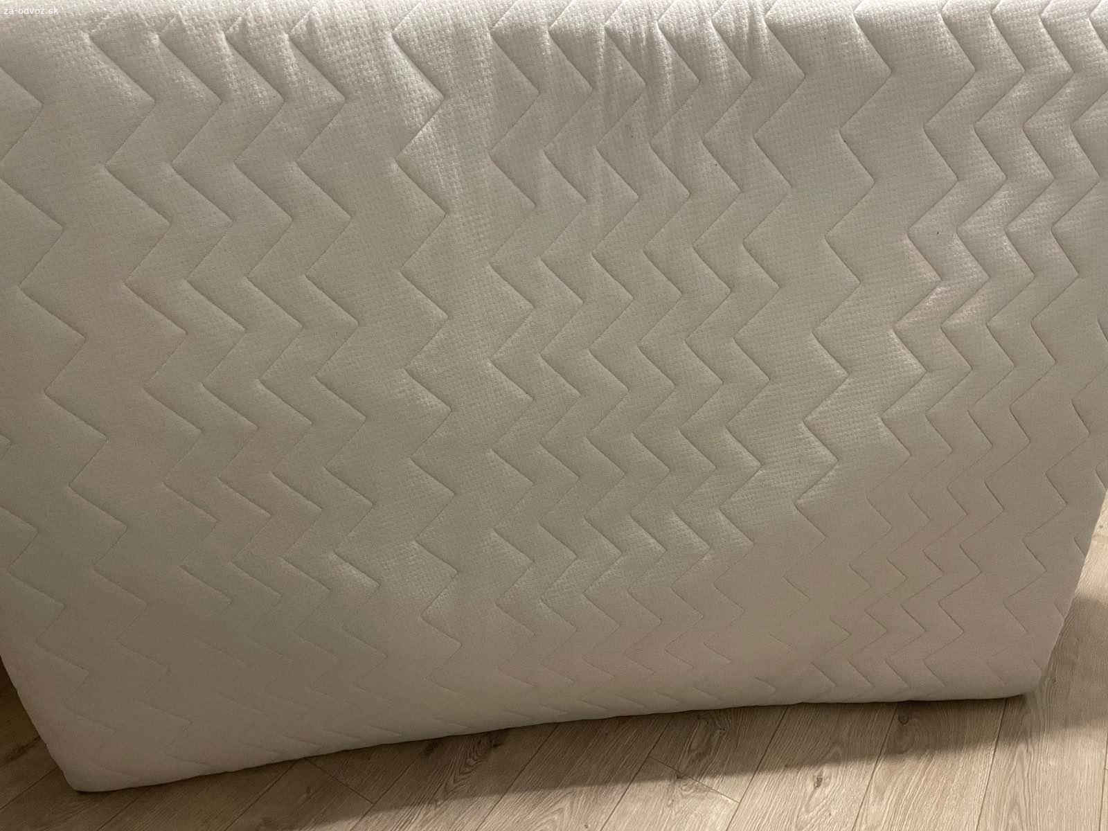 matrac 140x200 výborný stav